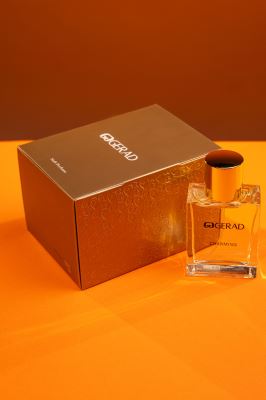 عطر با رایحه Charming