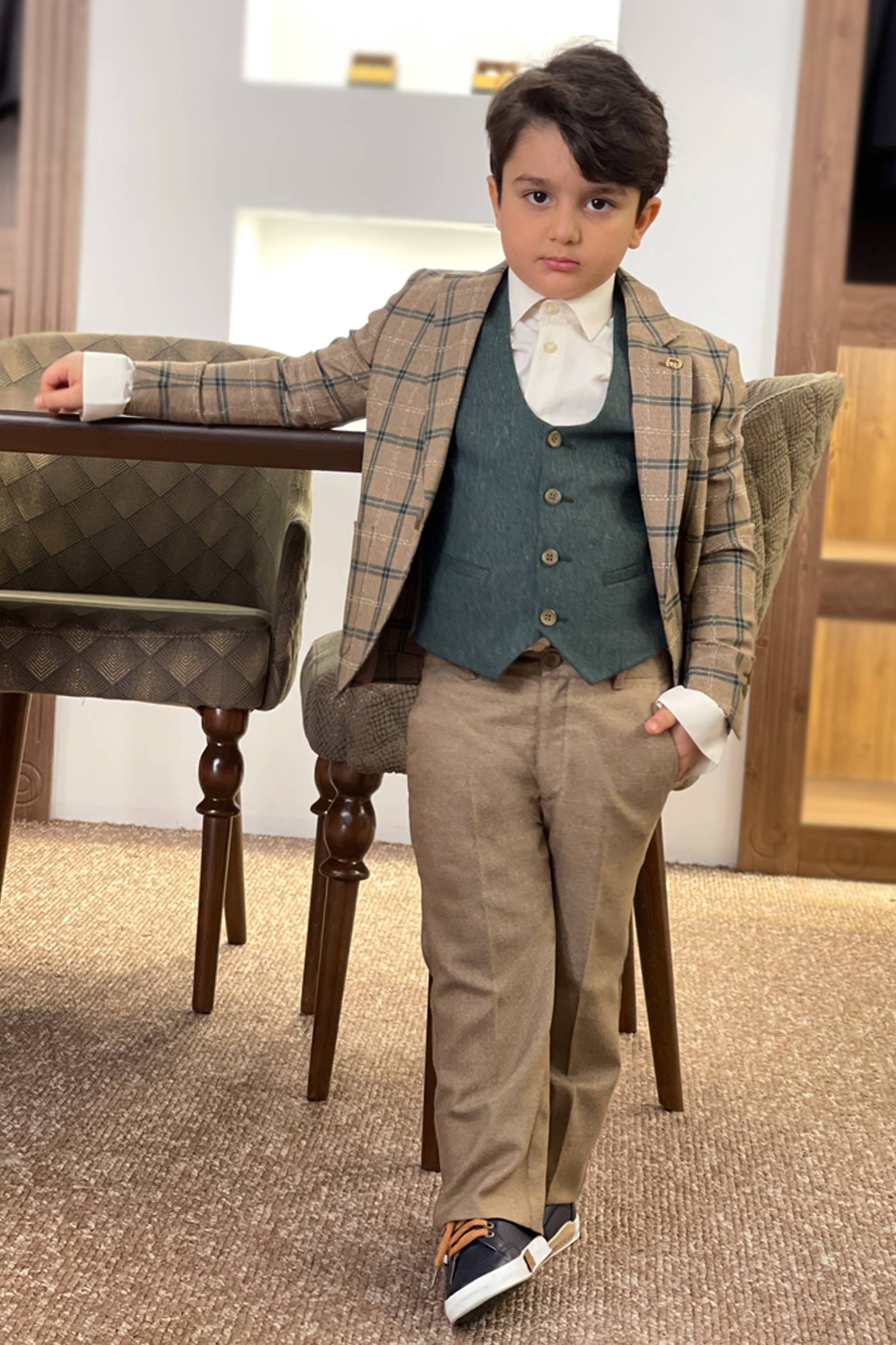 ست کت شلوار و ژیله بچه گانه 550005